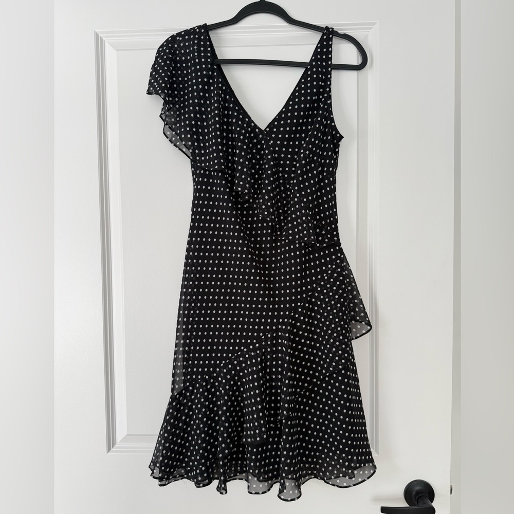 Chaps Black and White Asymmetrical Dress